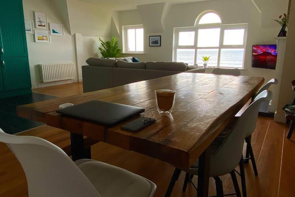 Appartement Sound Of The Sea - Penthouse In Portrush Extérieur photo