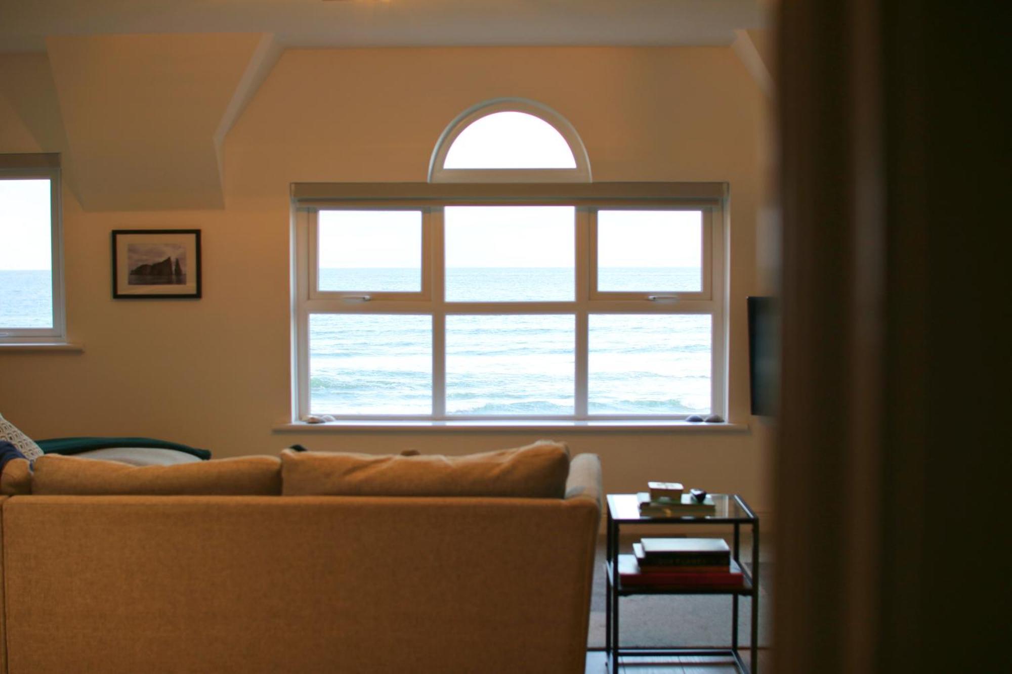 Appartement Sound Of The Sea - Penthouse In Portrush Extérieur photo
