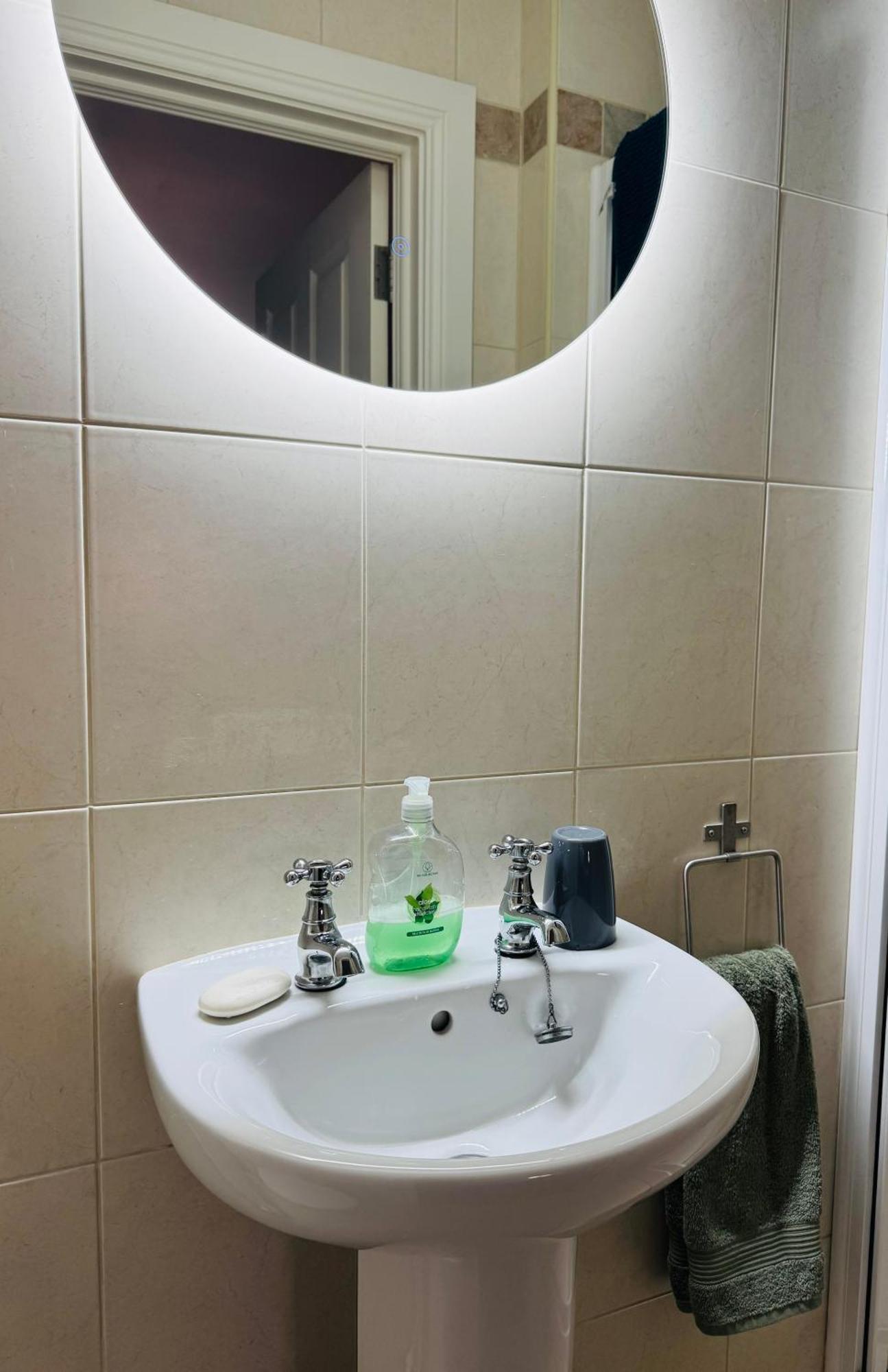 Appartement Sound Of The Sea - Penthouse In Portrush Extérieur photo